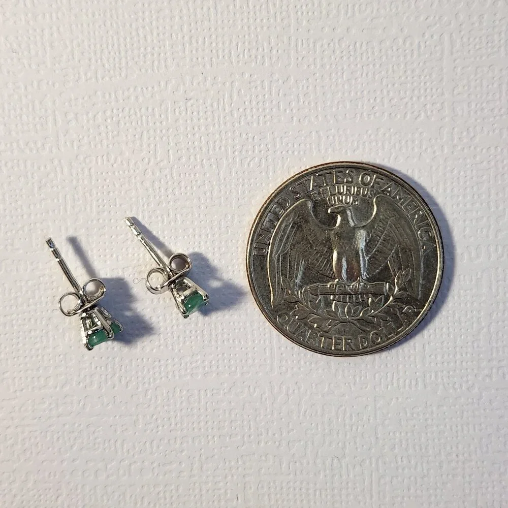 VTG Natural Emeralds in 925 Setting Stud Earrings Petite - Picture 7 of 8
